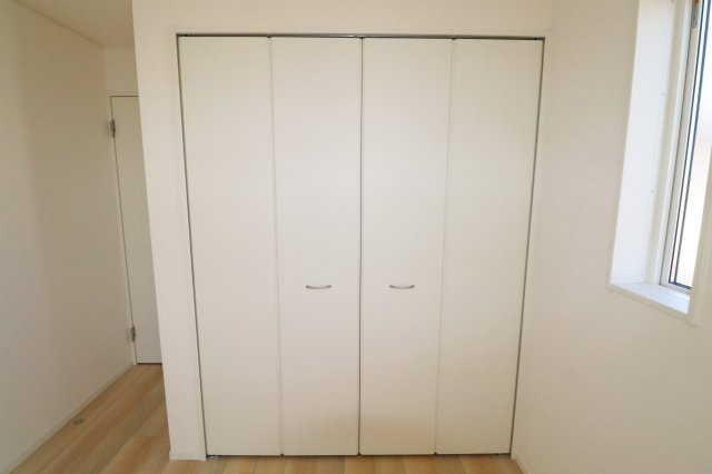 郡山市大槻町字普門寺坦　　１号棟　　大成小学校、大槻中学区の収納