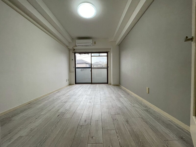 伊川谷マンションの洋室