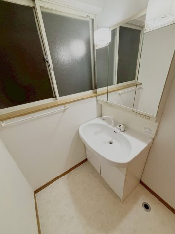 【オーナーチェンジ物件】ふじみ野市亀久保の独立洗面台