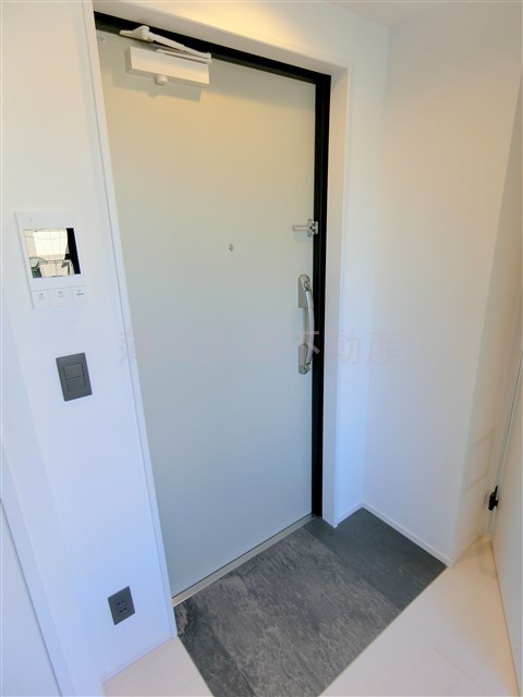 蒲田レーベルの玄関