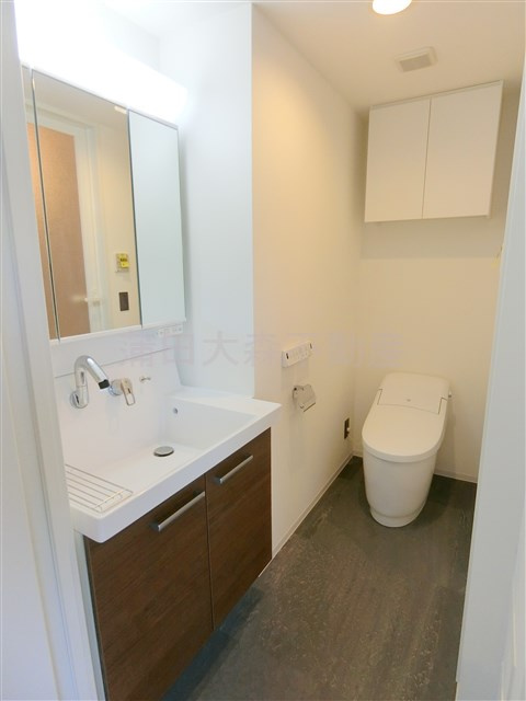 蒲田レーベルの洗面所