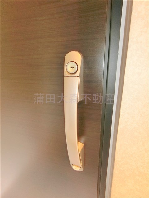 蒲田レーベルの玄関