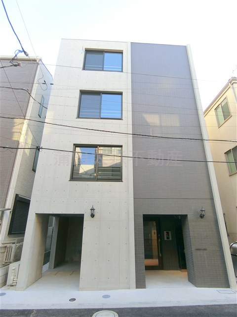 蒲田レーベルの外観|2023年12月築　RC鉄筋コンクリート造地上4階建て総戸数11戸ペット可インターネット無料
東京都大田区蒲田1丁目　JR京浜東北線蒲田駅徒歩10分、京浜急行本線梅屋敷駅徒歩9分、京急蒲田駅徒歩11分