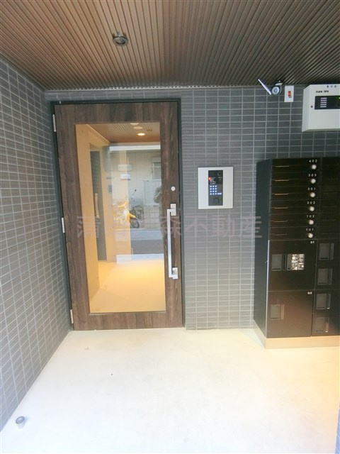 蒲田レーベルのエントランス