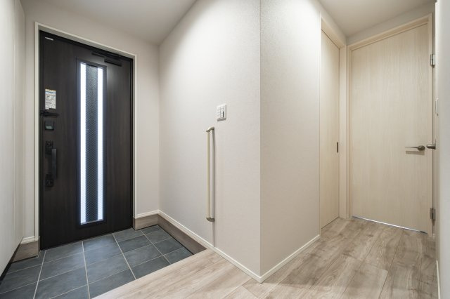 新築分譲［ミラクラスもえぎ野］の玄関