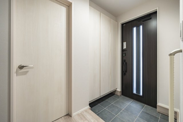 新築分譲［ミラクラスもえぎ野］の玄関