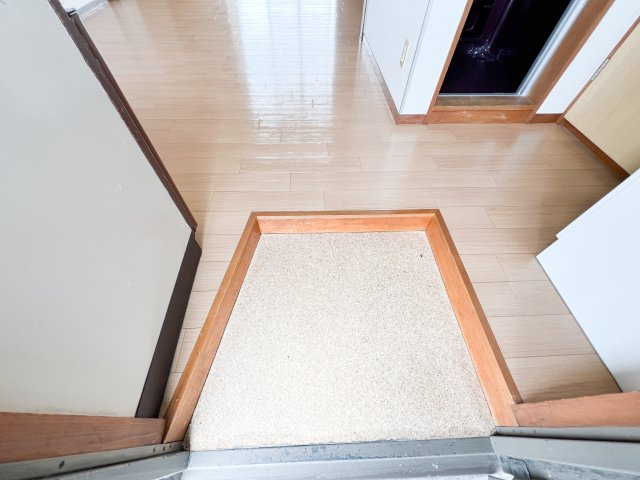 高の森コーポの玄関