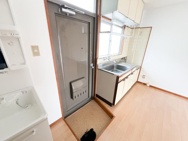 高の森コーポの玄関