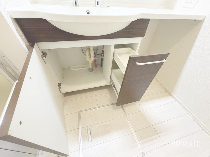 ル・ベリエ浮間の独立洗面台|洗面台収納です