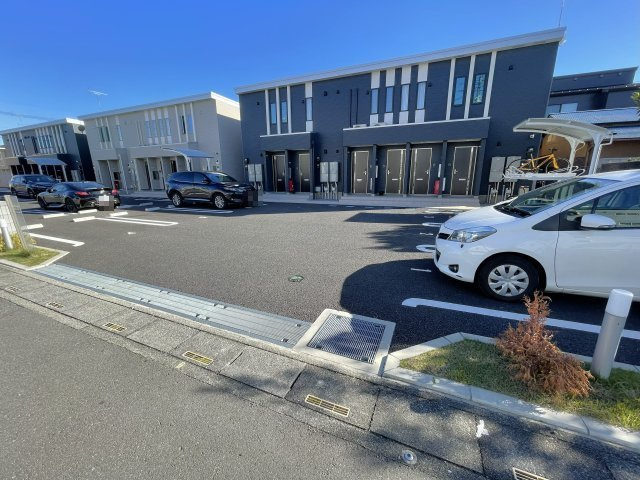 ルオント　ヴァロの駐車場