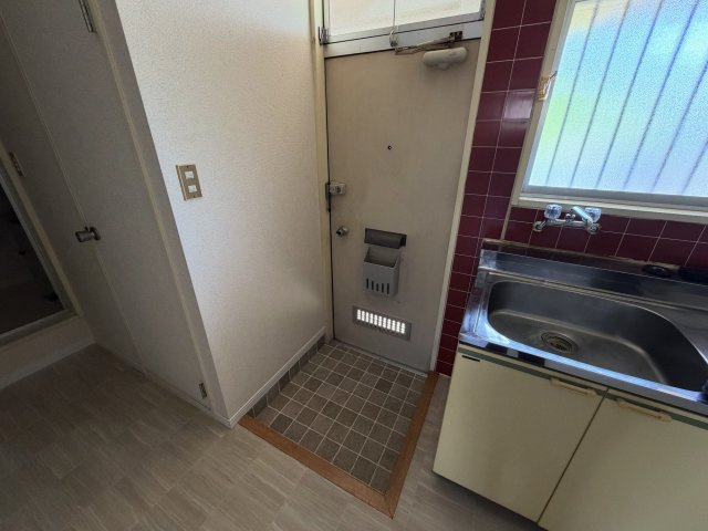 旭が丘ハイツの玄関