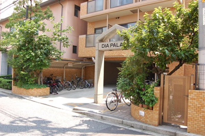  | ダイアパレス平和通り | 管理の行き届いた綺麗なエントランスです