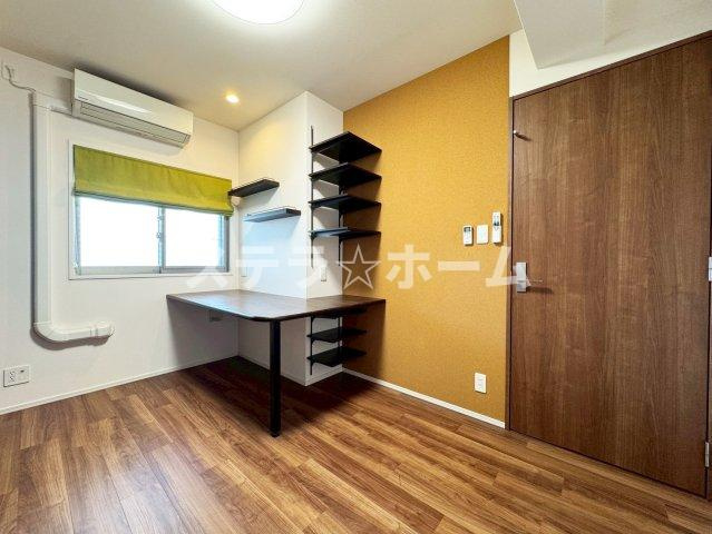 エスリード南茨木の洋室|使い勝手のいい洋室です