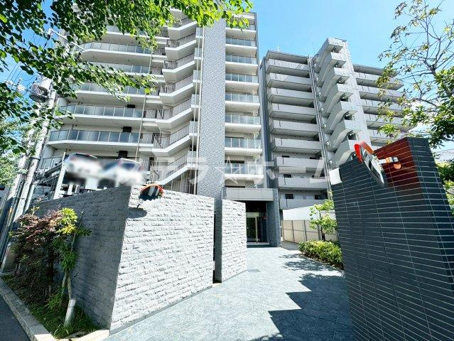 エスリード南茨木の外観|落ち着いた雰囲気の外観です