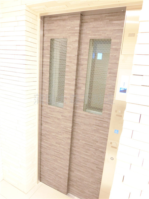 リヴシティ本羽田のエントランス