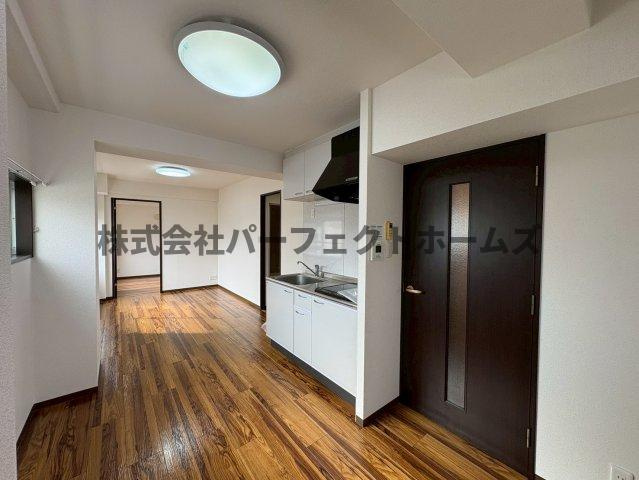 香里グリーンハイツの居間・リビング|使いやすい居間です