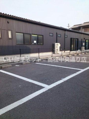 【駐車場】 | パールスクエアＡ