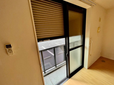 【その他】 | グレーシア | 窓シャッター