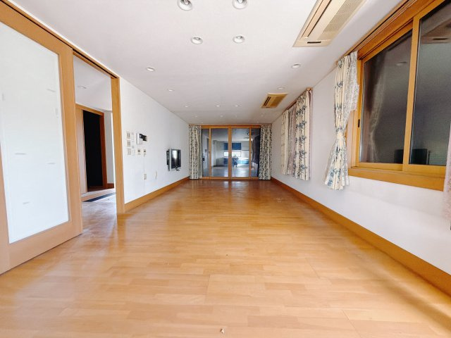 【中古戸建】前橋市三俣町1丁目の居間・リビング|■リビング｜毎日の家族とのご飯も大切に、充実できるようオシャレなダイニングキッチンをご用意しました♪より家族との絆も深まります＾＾