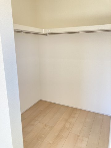 リーブルガーデンS富岡市下高瀬第１　6号棟の収納|２階洋室収納：ウォークインクローゼット2です。