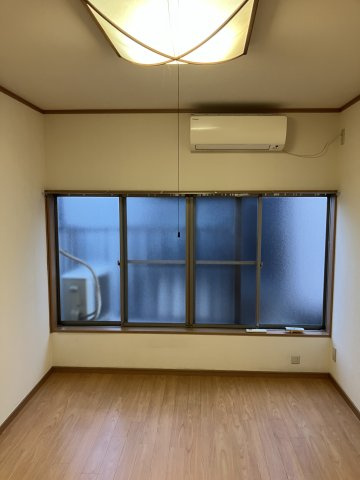 AB店舗の居間・リビング