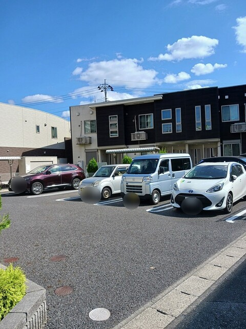 クーネル東松戸の駐車場