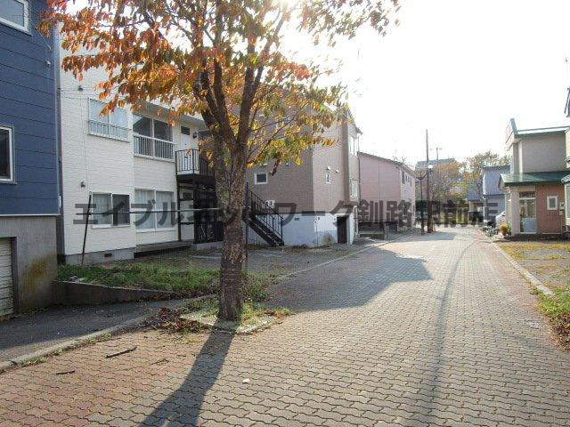 米町2丁目2世帯貸家の周辺