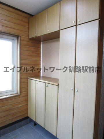 米町2丁目2世帯貸家の収納