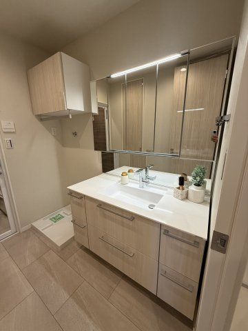 ザ・クレストタワー29階の独立洗面台