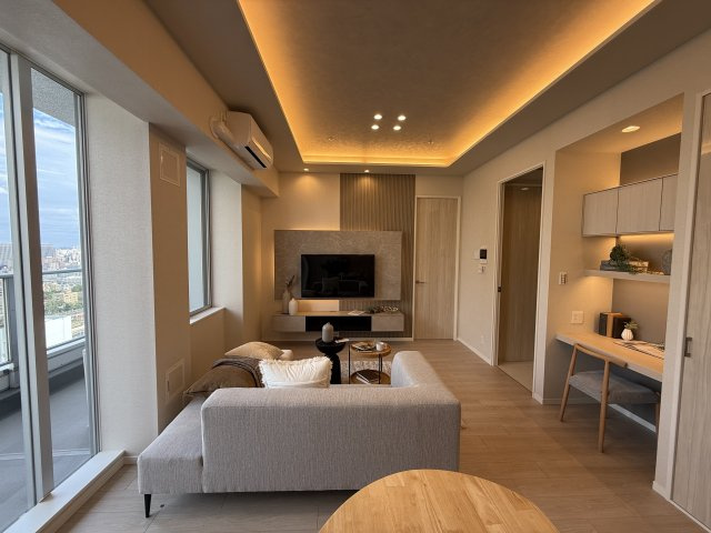 ザ・クレストタワー29階の居間・リビング