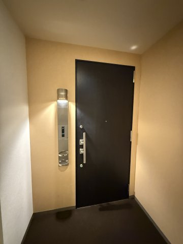 ザ・クレストタワー29階の玄関