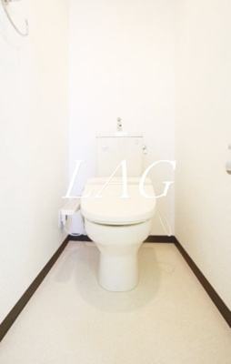 【トイレ】 | シャトー・ド・シャトン | トイレです。