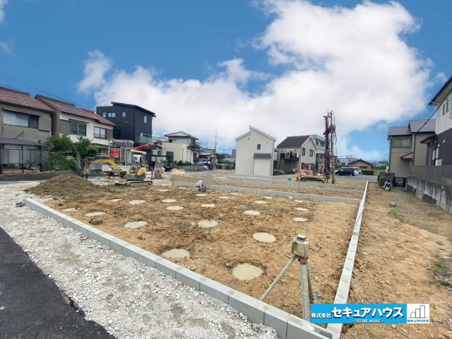 【同施工物件ご案内可能】豊明市新栄町全5棟の前面道路含む現地写真|事前予約にて現地ご見学いただけます！お気軽にお問い合わせください♪
■株式会社　セキュアハウス　豊明支店■
住宅ローンに強く、知識、経験豊富なスタッフ在籍
お客様に寄り添い、ご成約後もサポート致します
