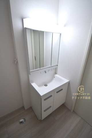 ケイアイフィット　水戸市東台　1期 　4の独立洗面台|洗面台は洗練されたシンプルなデザインでお手入れも楽です。