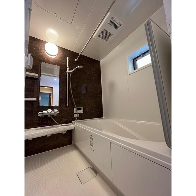 Ｋｏｌｅｔ府中白糸台＃０４の浴室