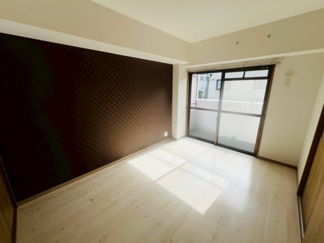 アドマーニの寝室