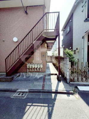 【エントランス】 | ロイヤル中十条