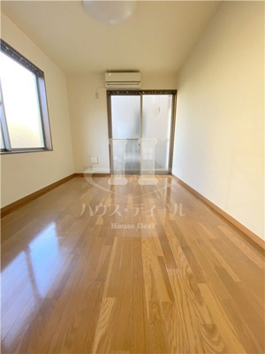 【居間・リビング】 | ロイヤル中十条 | リビングです　以下別号室参考写真です