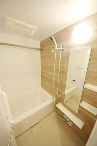 ザ・パークハビオ新御徒町の浴室