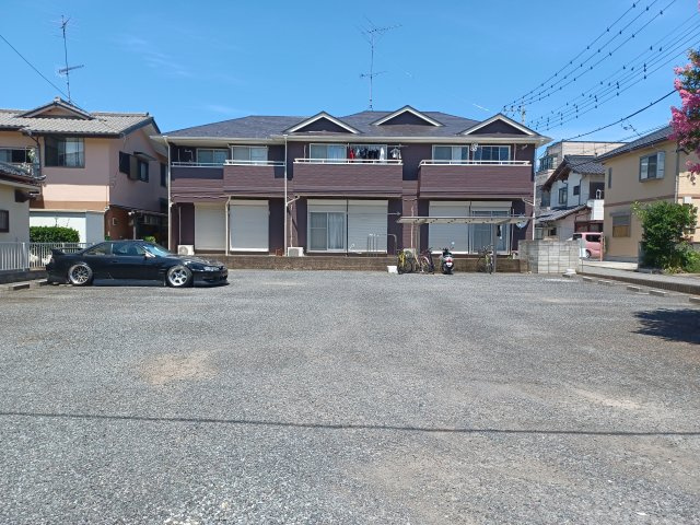 コーポ松山の駐車場|駐車場完備です