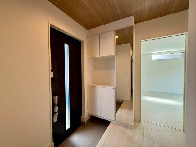 土佐市蓮池3期2棟　2号棟の玄関|※写真はイメージです。