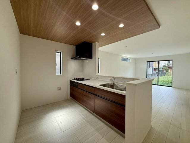 土佐市蓮池3期2棟　1号棟のキッチン|※写真はイメージです。