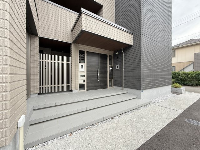 ベレオ チェラーグⅡのエントランス