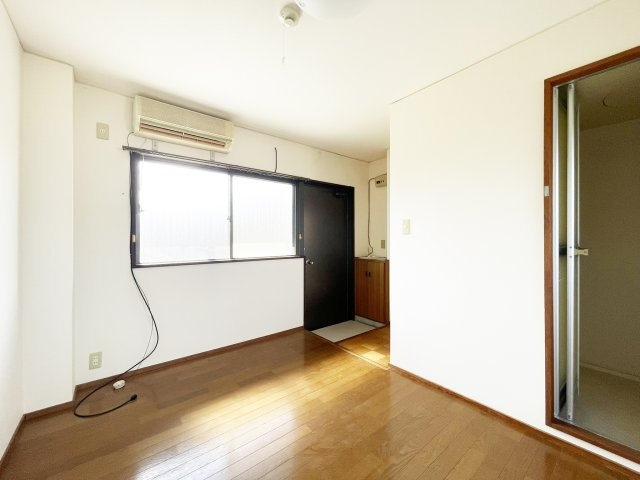 下助任HOUSEの居間・リビング