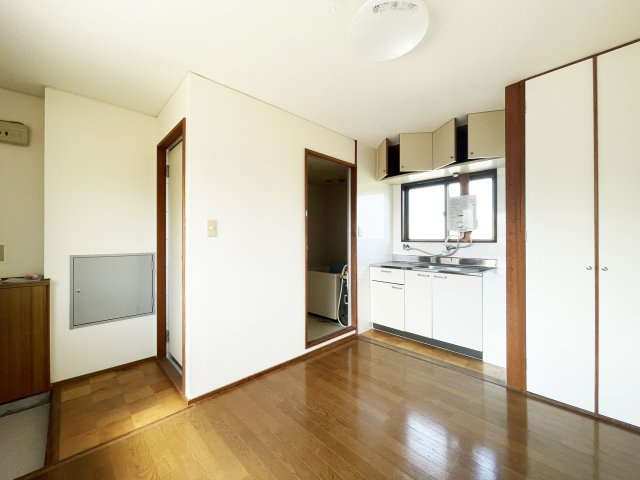 下助任HOUSEの内装