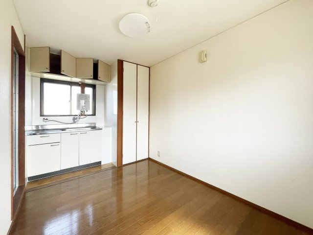 下助任HOUSEの居間・リビング