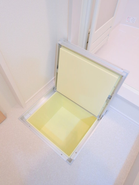 ドムスＮＹ・杉並の設備|★1階ならではの床下収納★