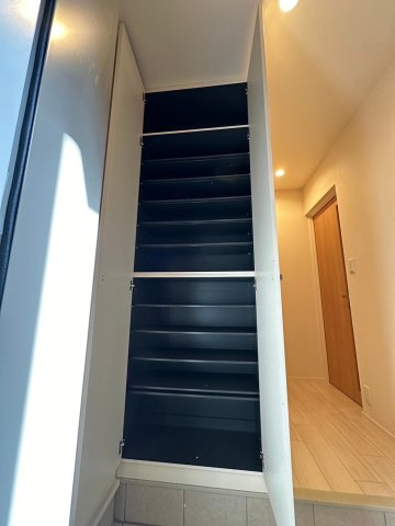 ドムスＮＹ・杉並の玄関|★トールタイプのシューズＢＯＸ★