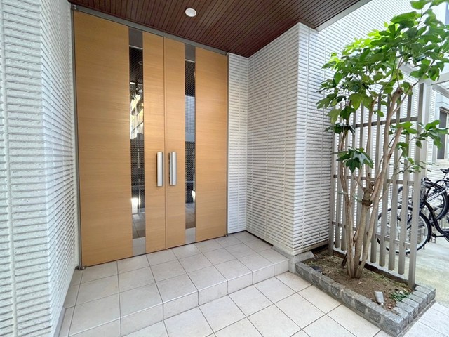 ドムスＮＹ・杉並のエントランス|★オートロックと宅配ボックス★