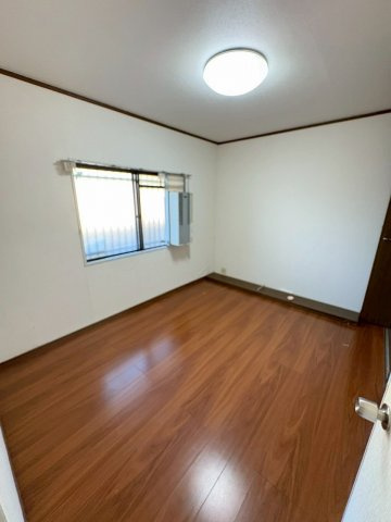スワンマンション今宿の洋室